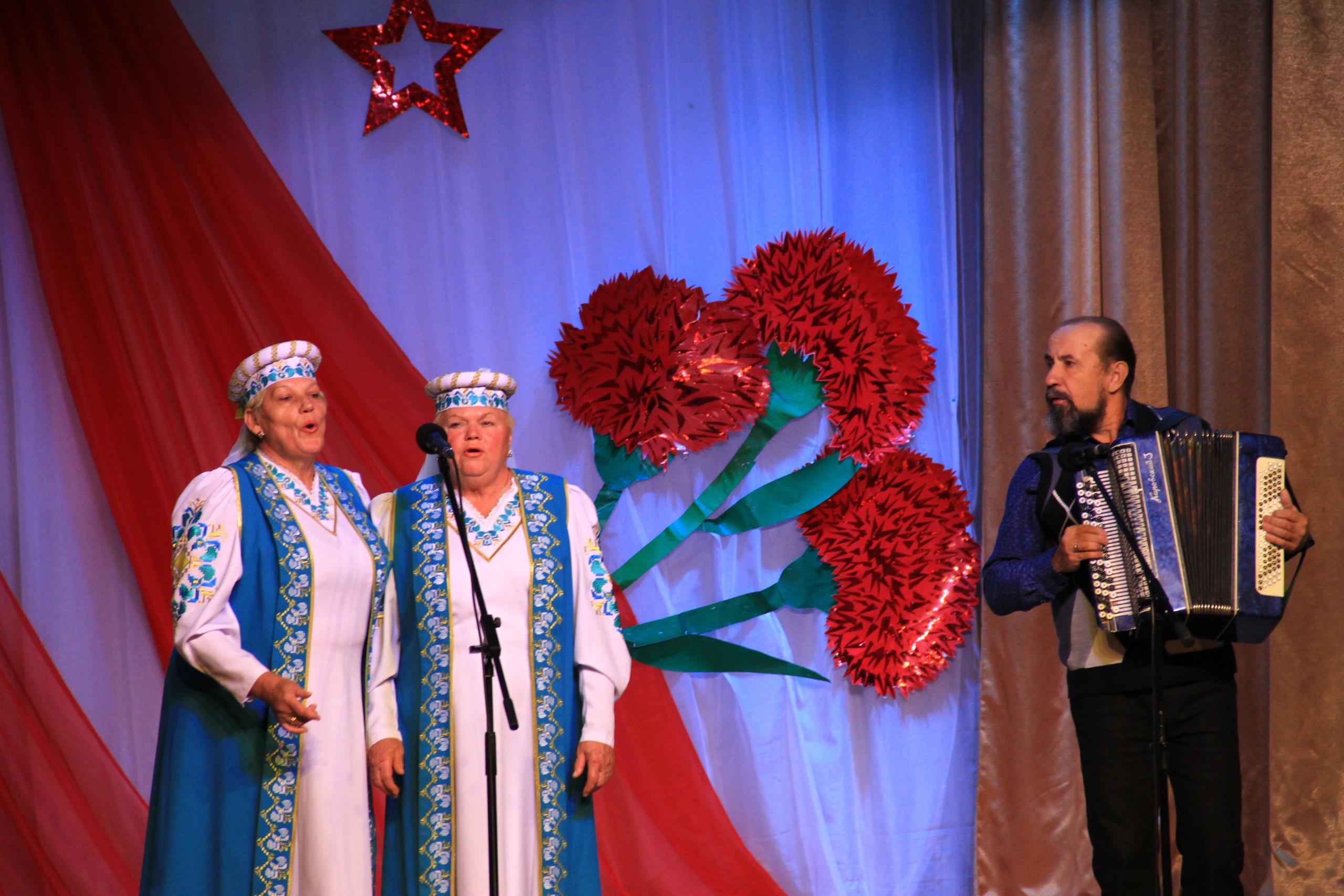 В РДК прошел праздничный концерт, посвященный Дню Октябрьской революции
