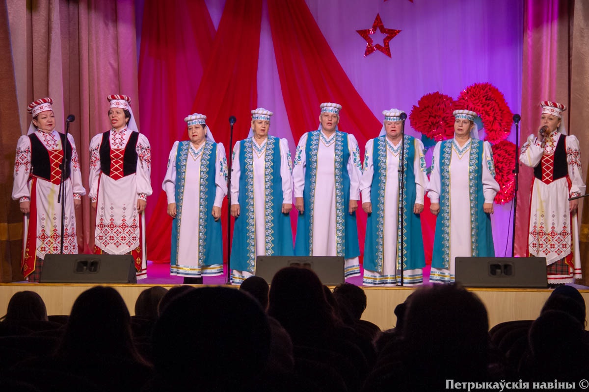 В РДК прошел праздничный концерт, посвященный Дню Октябрьской революции