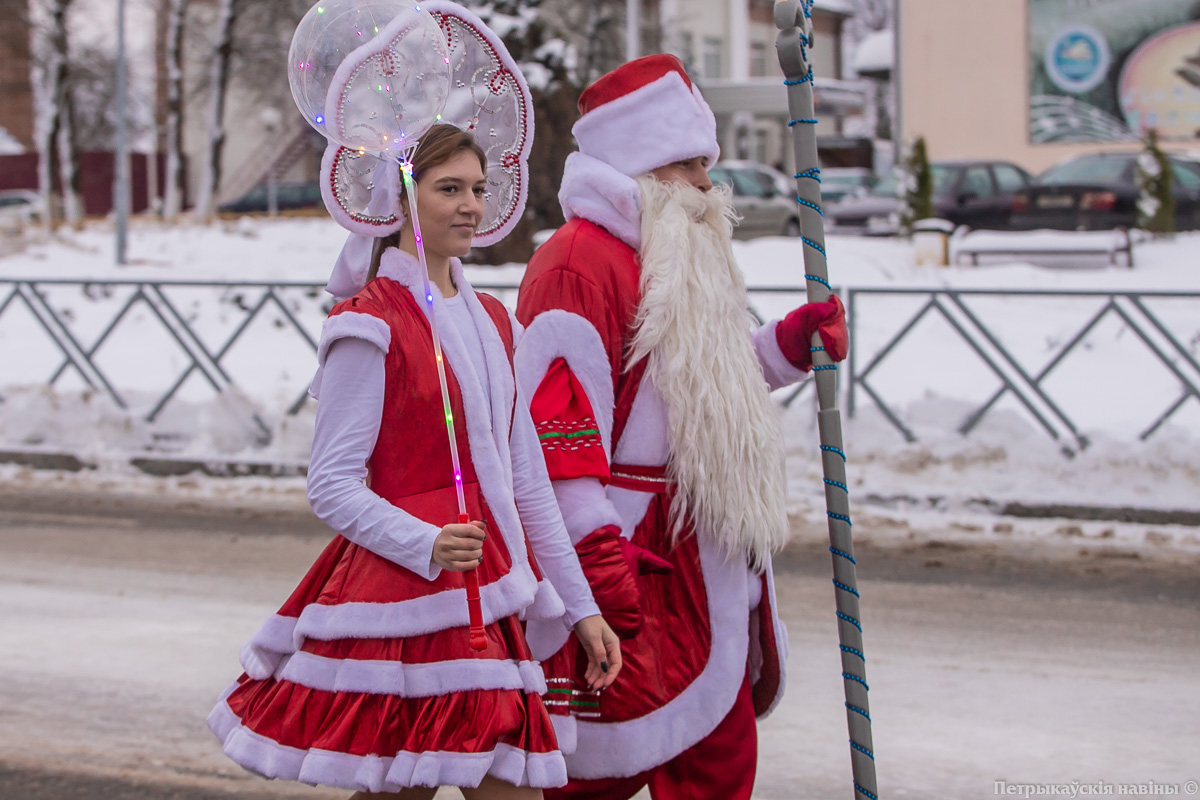 Свята набліжаецца, галоўныя персанажы прыбылі!