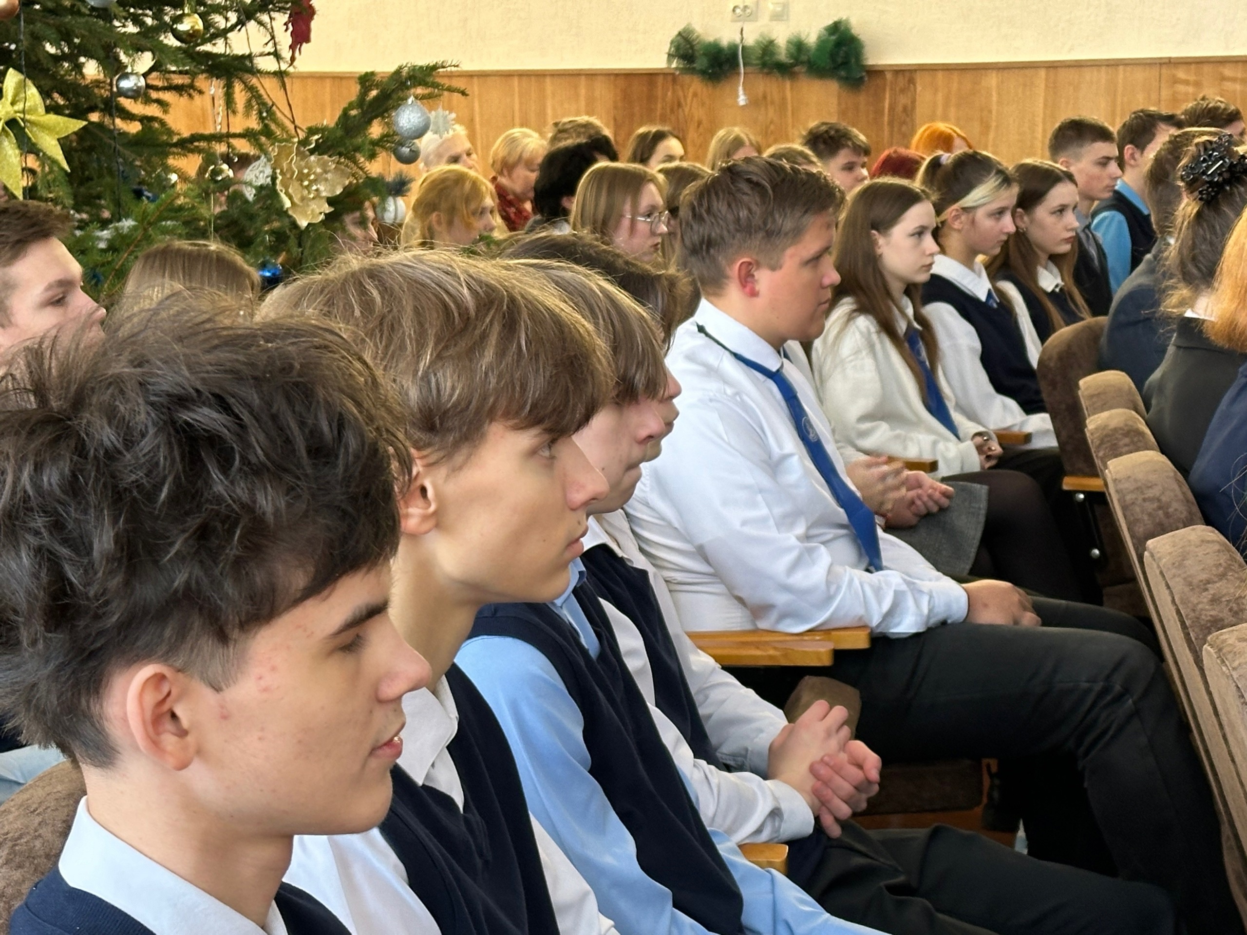 В школах Петриковского района прошел единый урок «Ола – сестра Хатыни»
