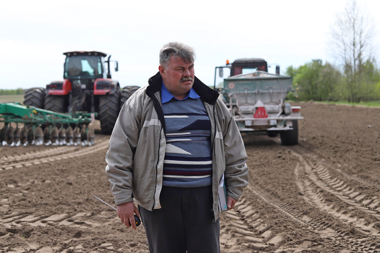 Глава района провел серьезный разговор с аграриями Петриковщины о грядущей посевной кампании