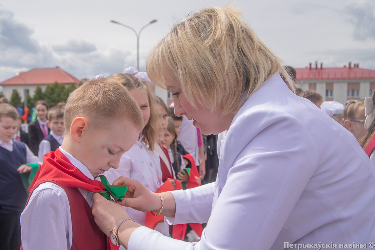 З пашанай да дзяржаўных сімвалаў