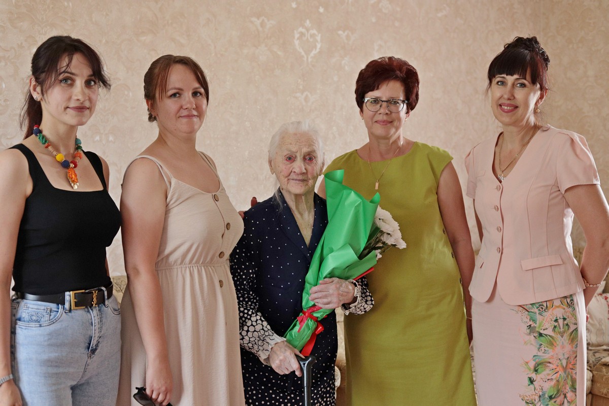 Ветэран Вялікай Айчыннай вайны Вера Кароткая адзначыла 101 год