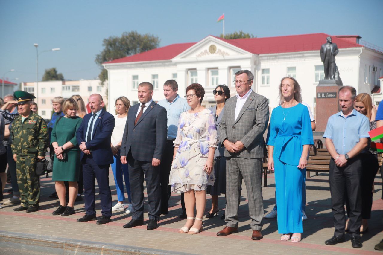 Фотаімгненні з забегу, прымеркаванага да Дня народнага адзінства