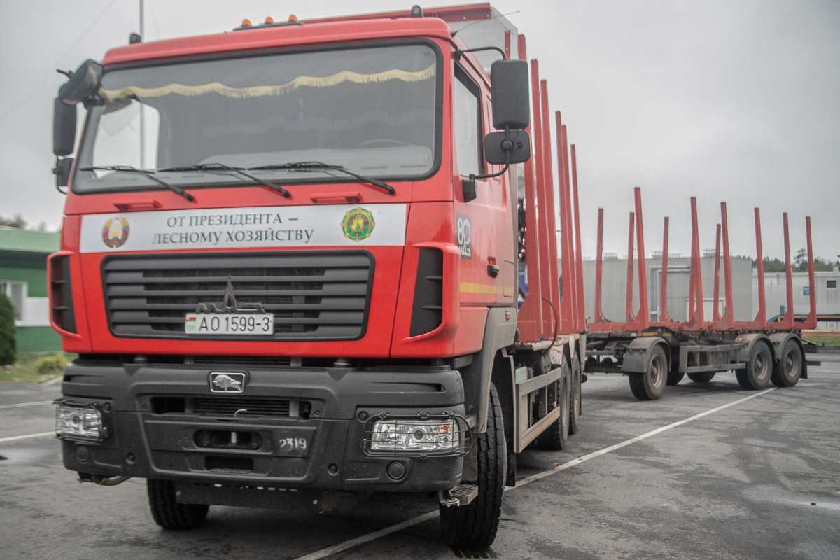 З новай тэхнікай на дапамогу калегам