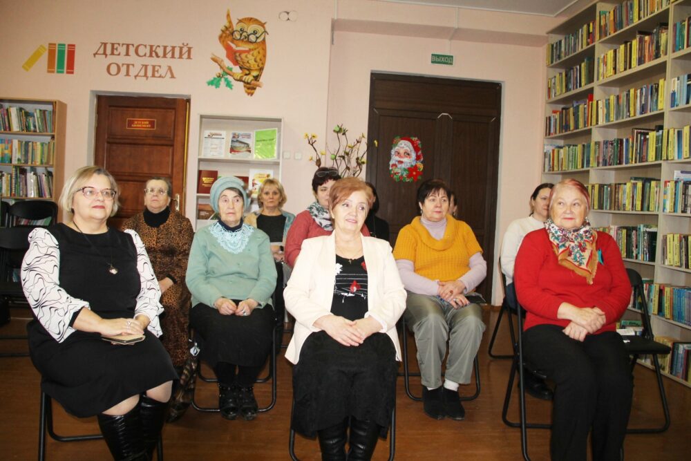 Высокім словам