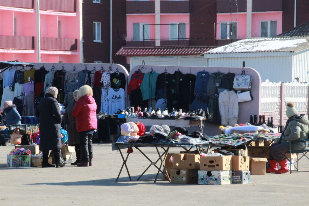 Сонечны лютаўскі дзень у Капаткевічах у аб'ектыве нашага карэспандэнта