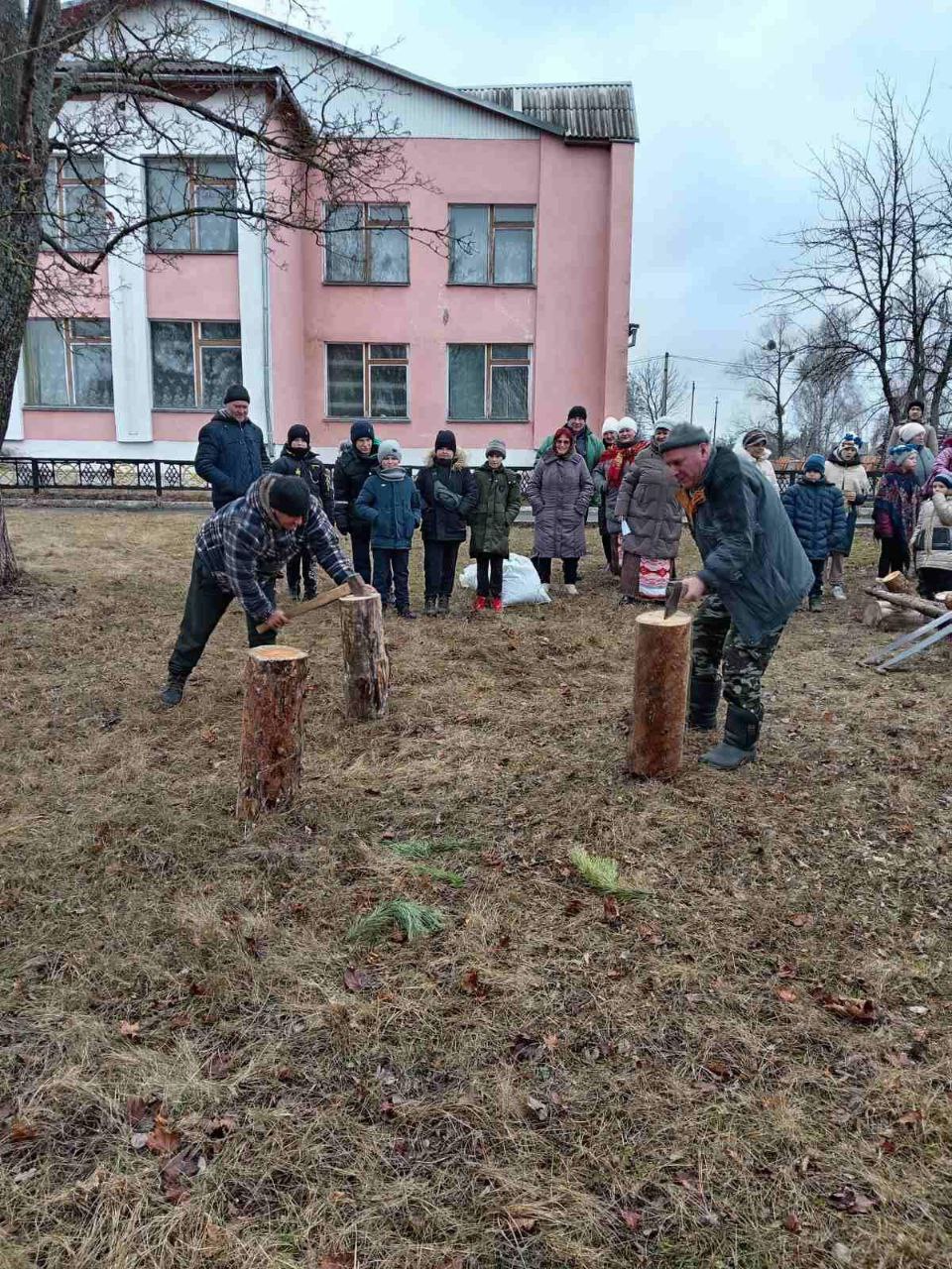 С чего начинается весна? Конечно же, с проводов зимы