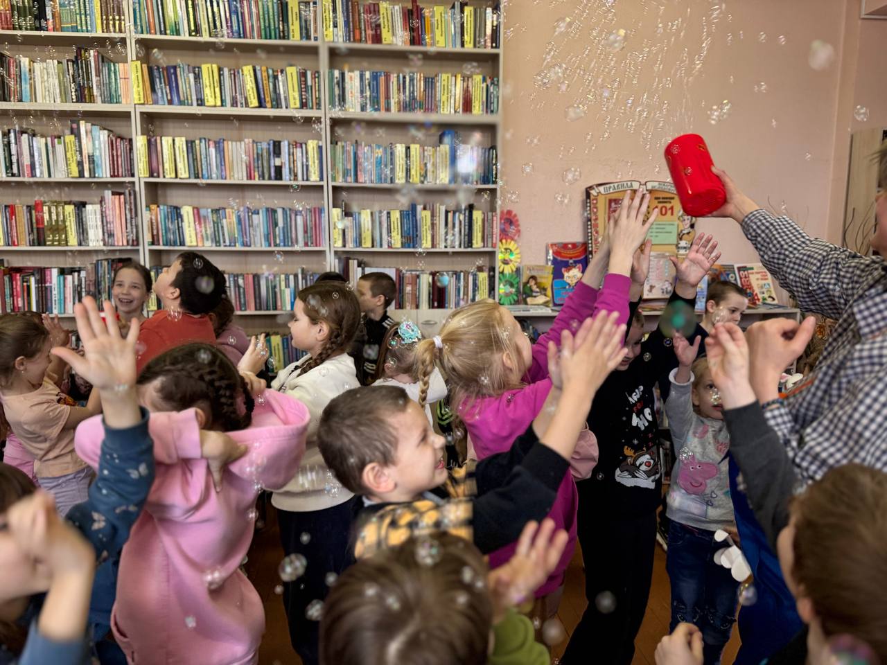 "В гостях у Карлсона" ребята из средней школы №1 г. Петрикова