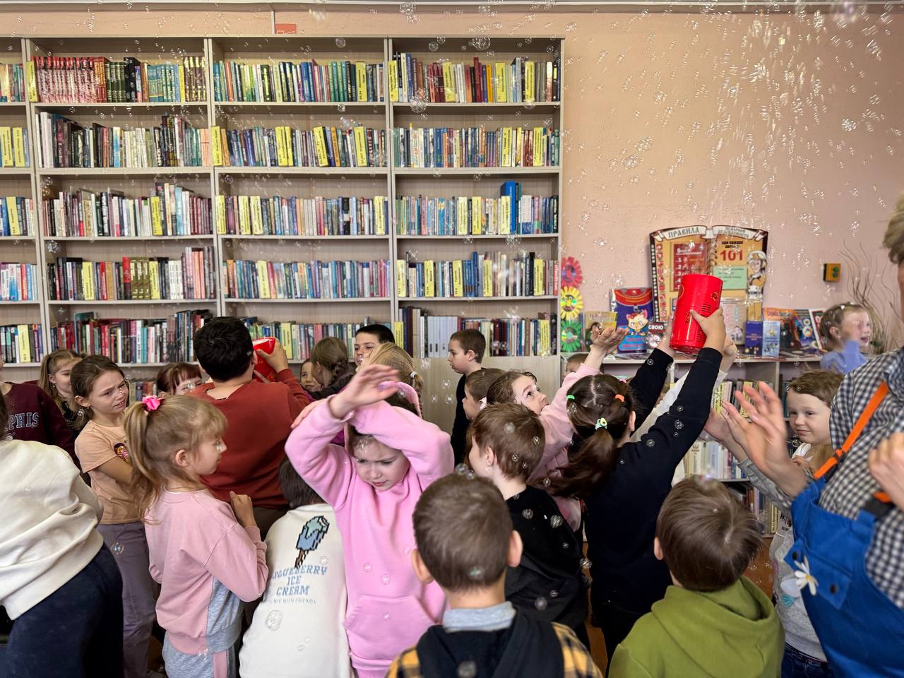 "В гостях у Карлсона" ребята из средней школы №1 г. Петрикова