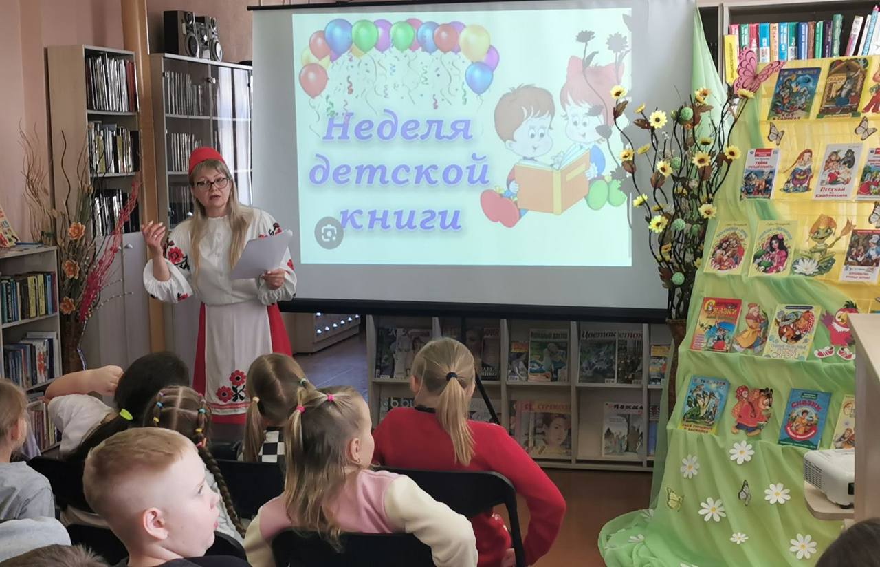 В Петриковской библиотеке наградили лучших юных читателей