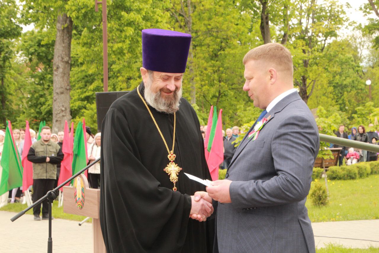 Торжественная церемония вручения юбилейных медалей