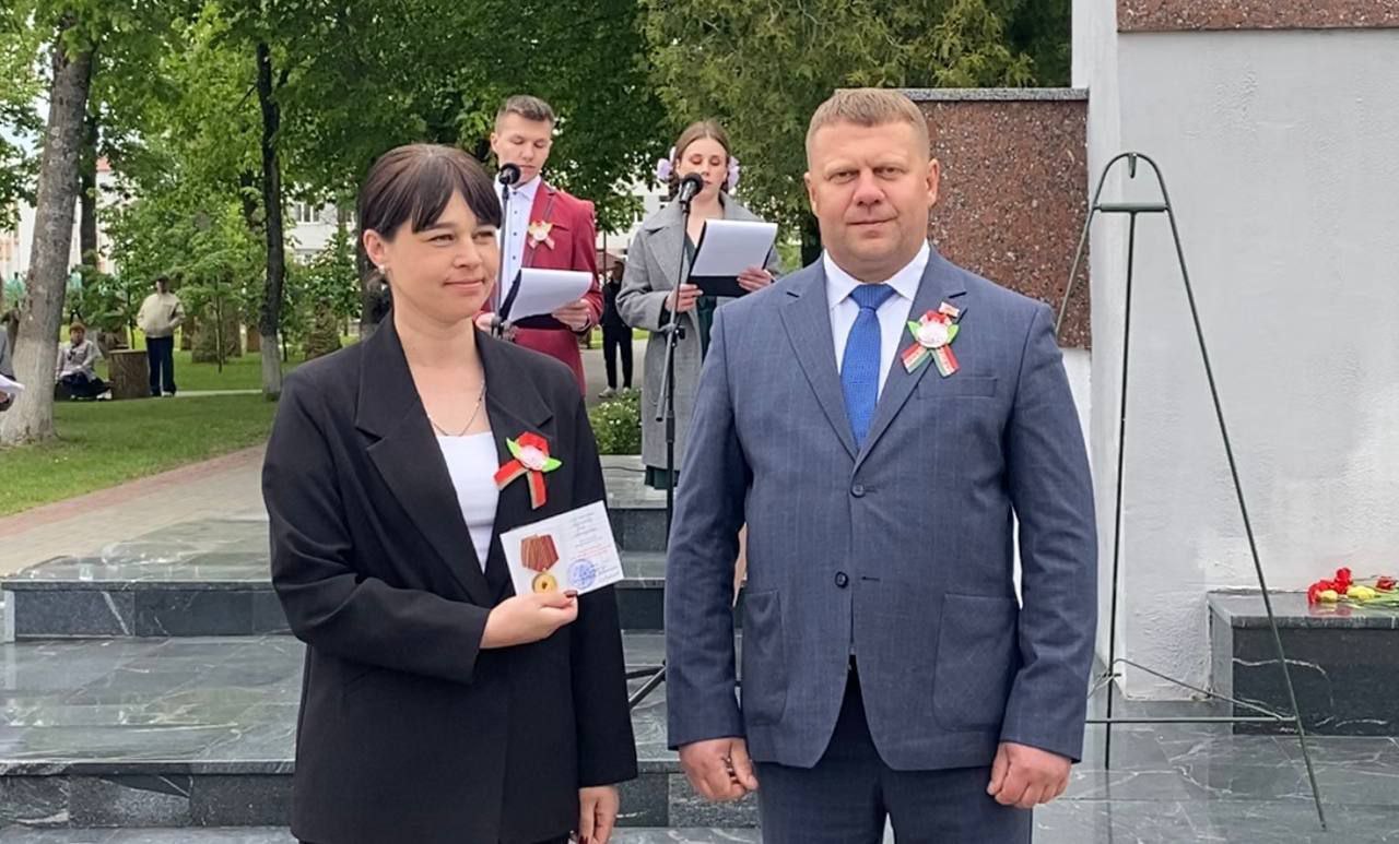 Торжественная церемония вручения юбилейных медалей