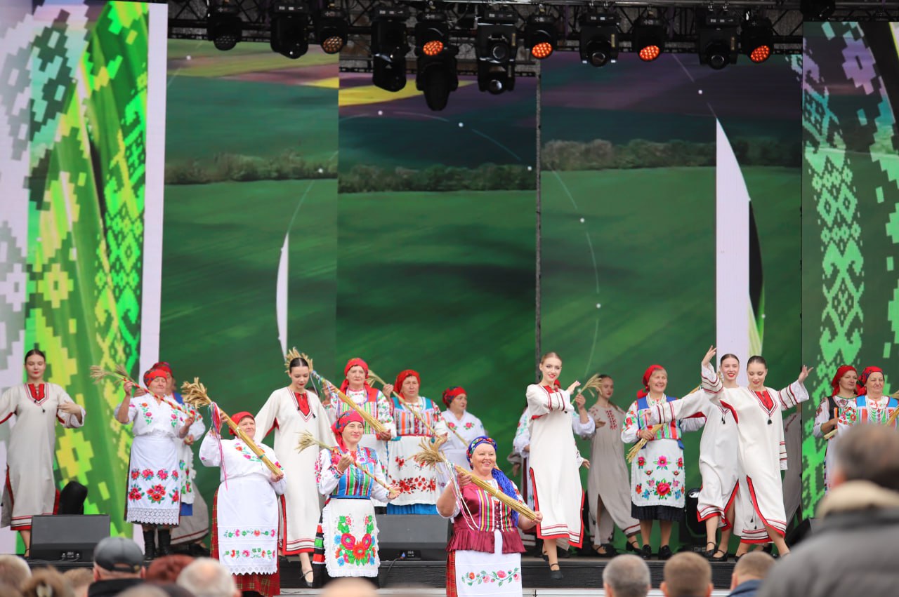 Слава працаўнікам сяла Гомельшчыны!