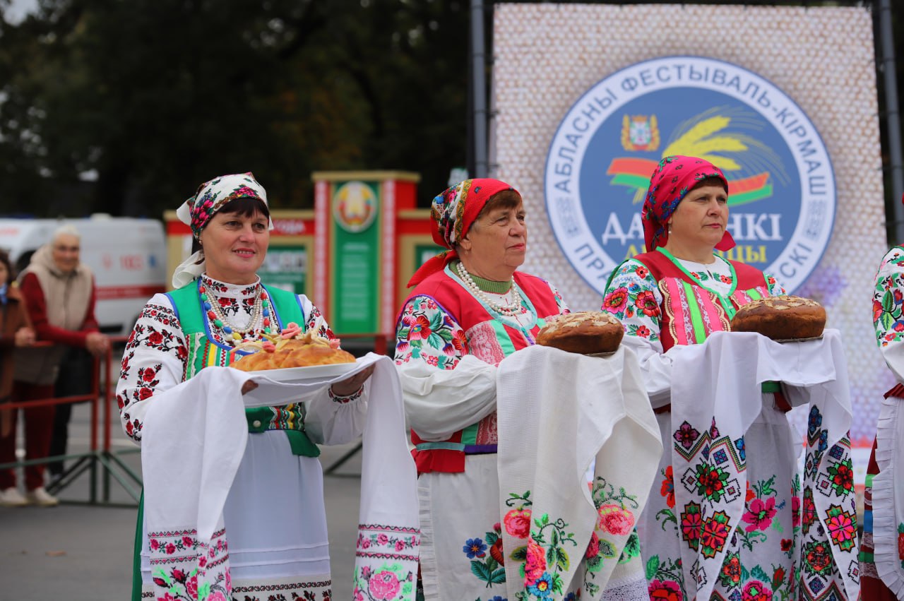Слава працаўнікам сяла Гомельшчыны!