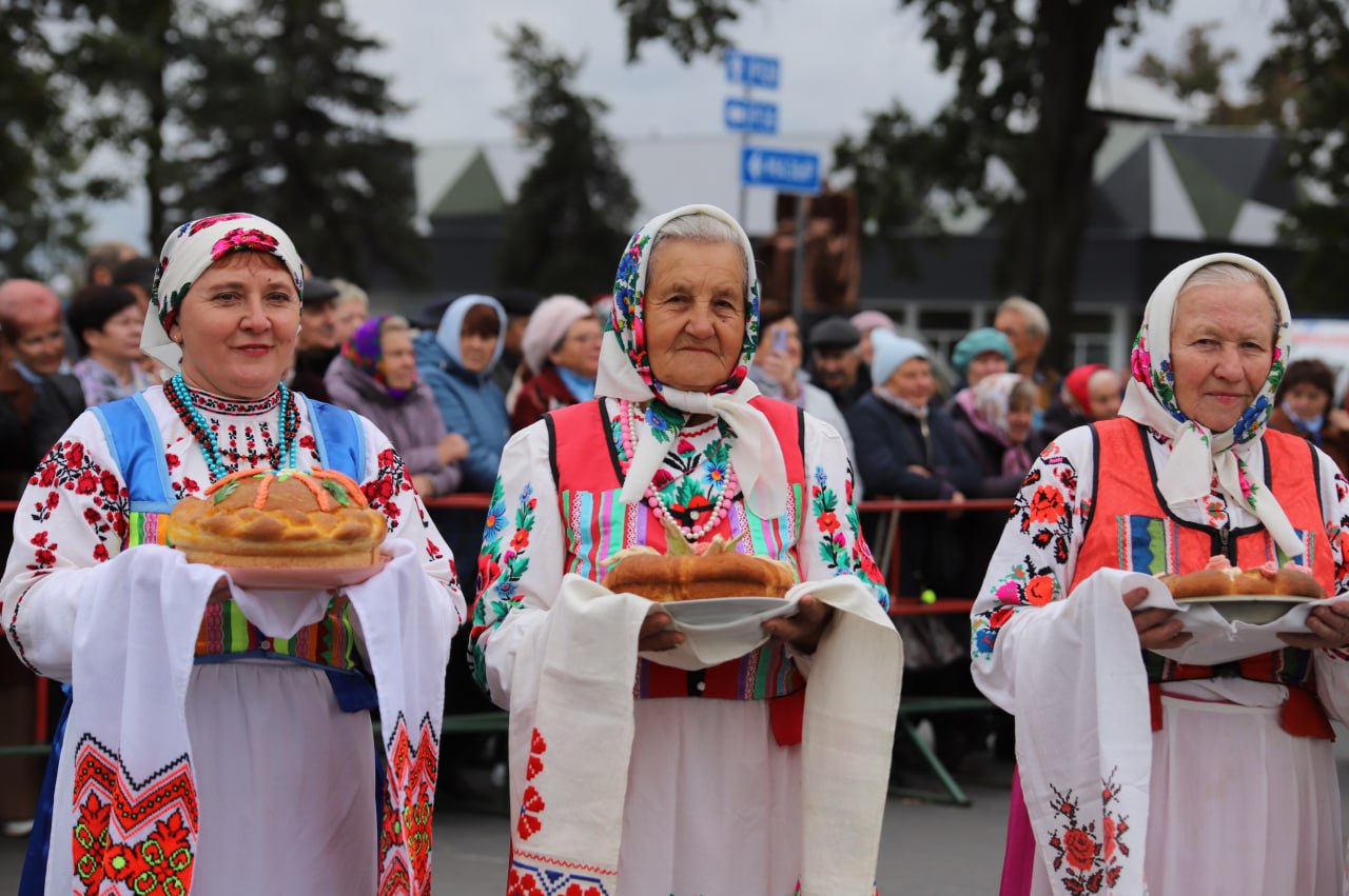 Слава працаўнікам сяла Гомельшчыны!