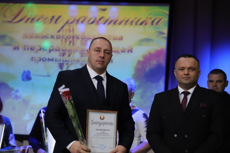 ФОТОФАКТ: "Челющевичи чествуют лучших!"