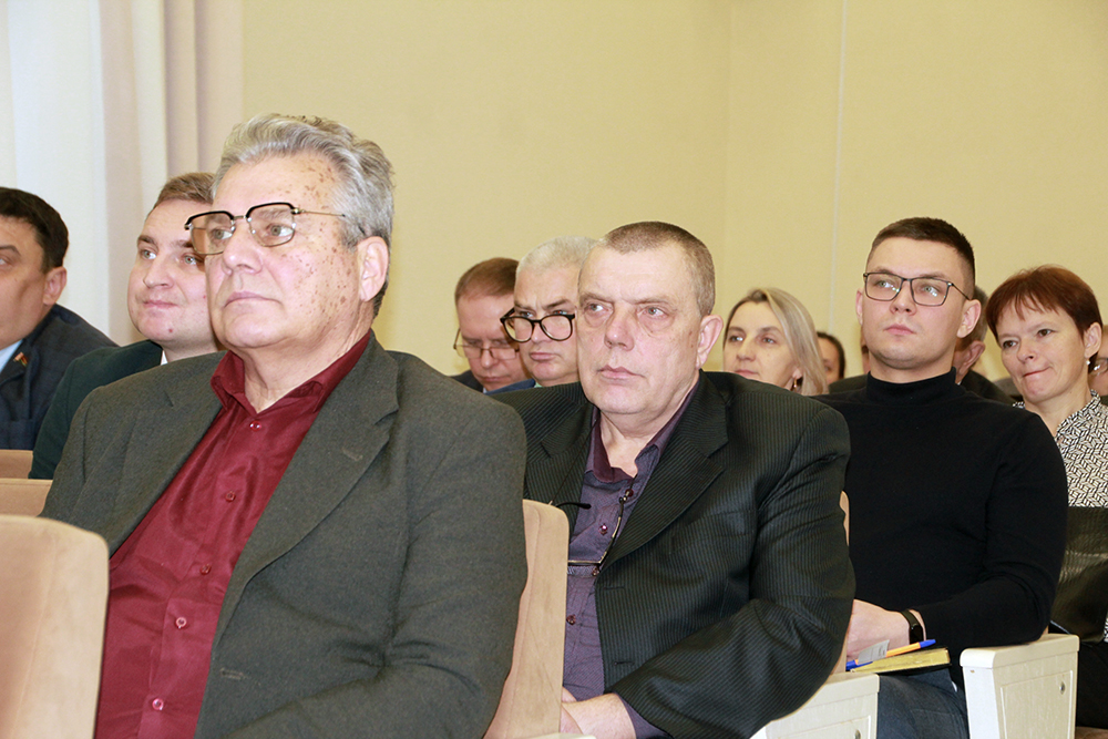 Выніковае пасяджэнне выканаўчага камітэта Петрыкаўскага раёна