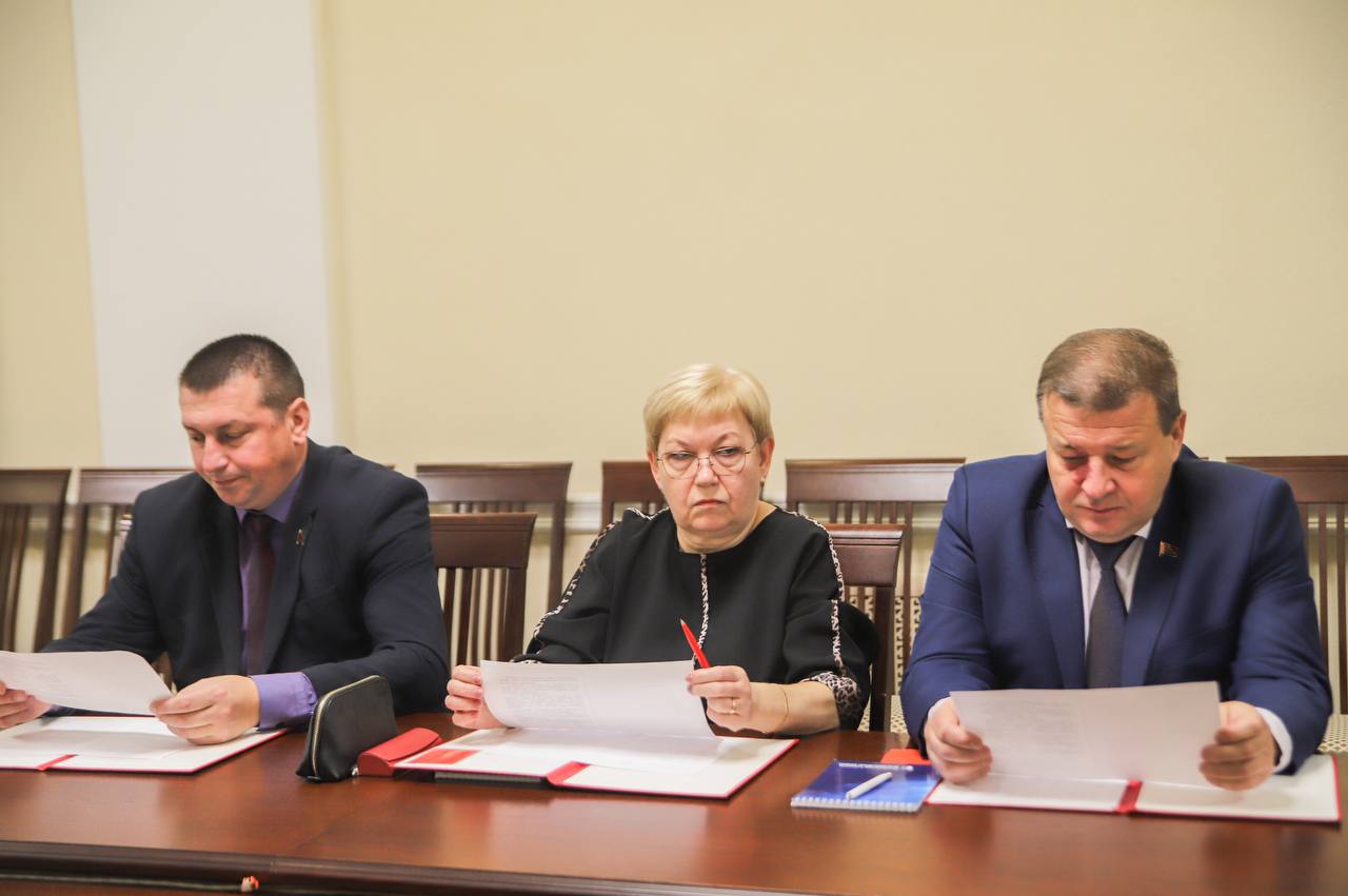 Святлана Сянько прыняла ўдзел у пасяджэнні прэзідыума Петрыкаўскага райсавета