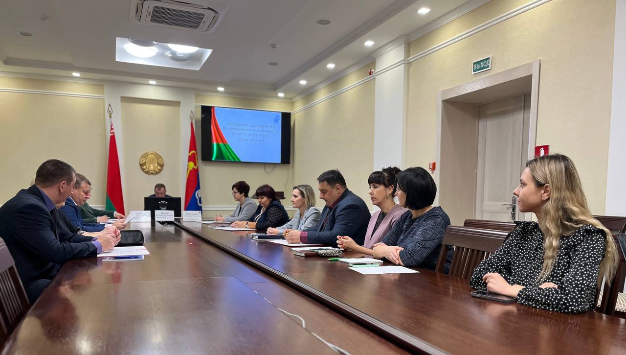 Святлана Сянько прыняла ўдзел у пасяджэнні прэзідыума Петрыкаўскага райсавета