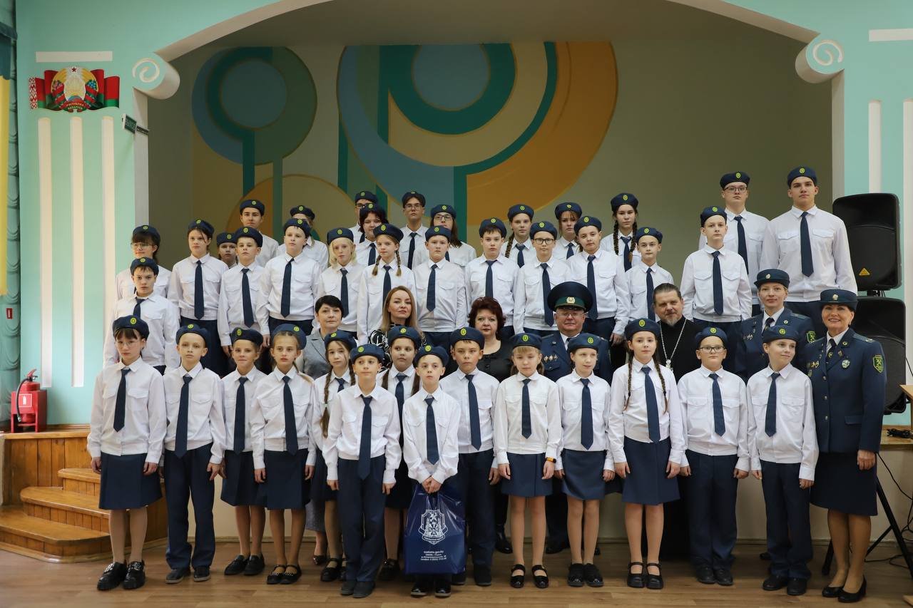 Молодые сотрудники Гомельской таможни произнесли сегодня клятву на верность Родине