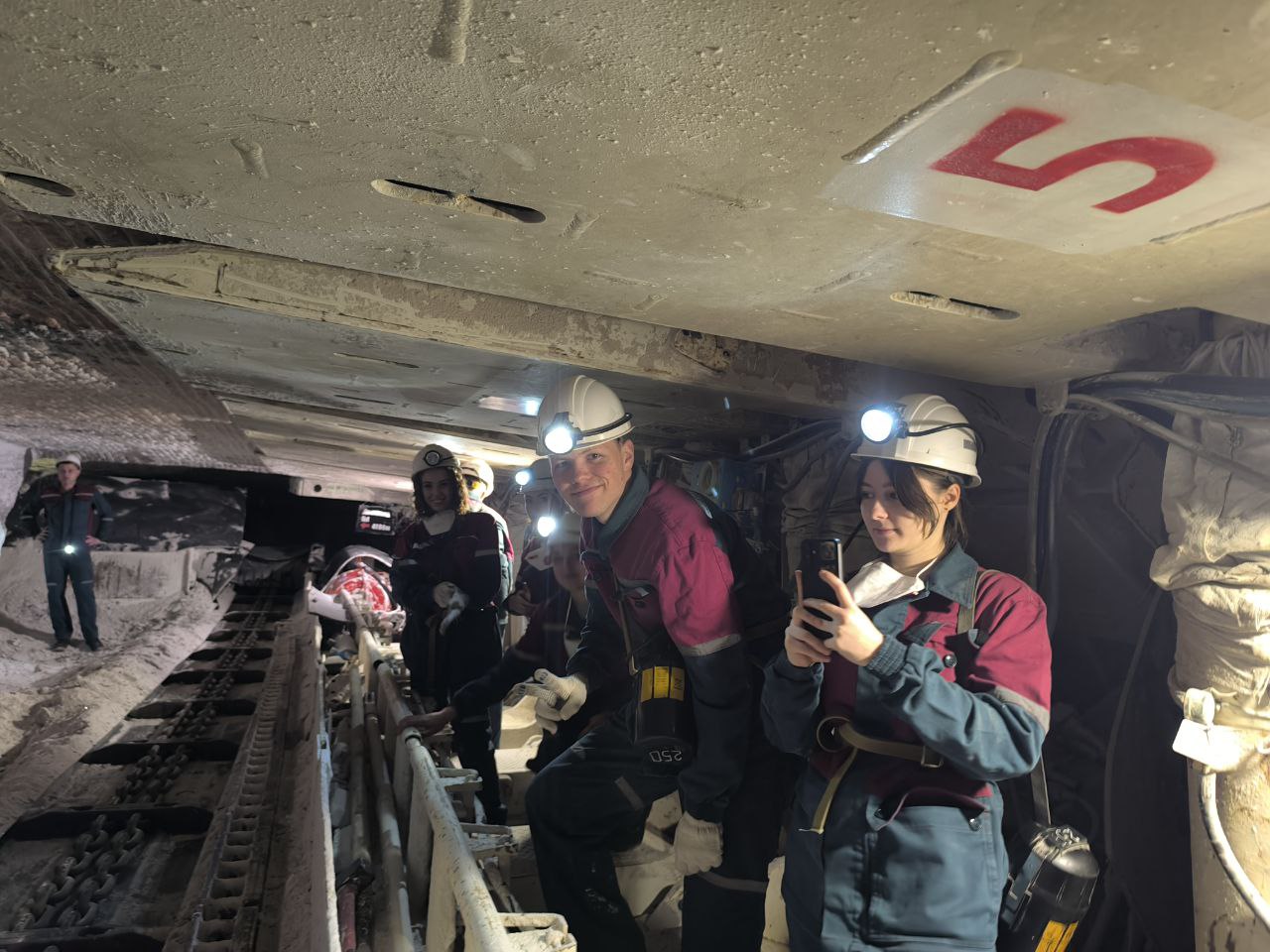 Ад тэорыі - да практыкі