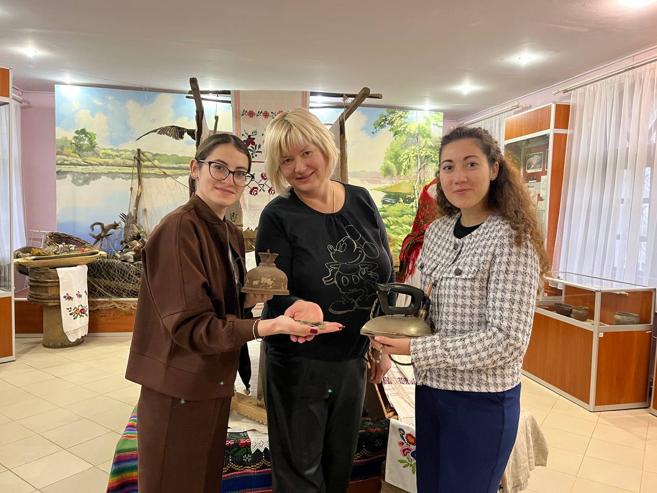 Историческое наследие в руках молодежи: экспозиция музея пополнилась артефактами