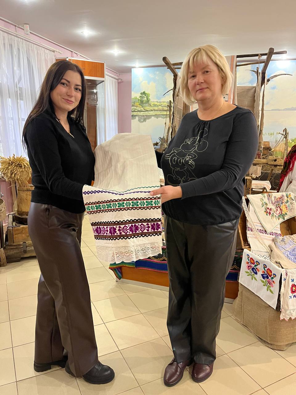 Историческое наследие в руках молодежи: экспозиция музея пополнилась артефактами