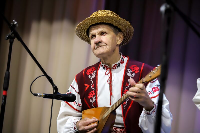 ФОТОФАКТ: "Челющевичи чествуют лучших!"