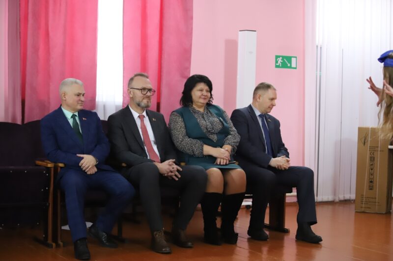 "Нашыя дзеці" ў Петрыкаўскім СПТВ: Свята падтрымкі і ўвагі