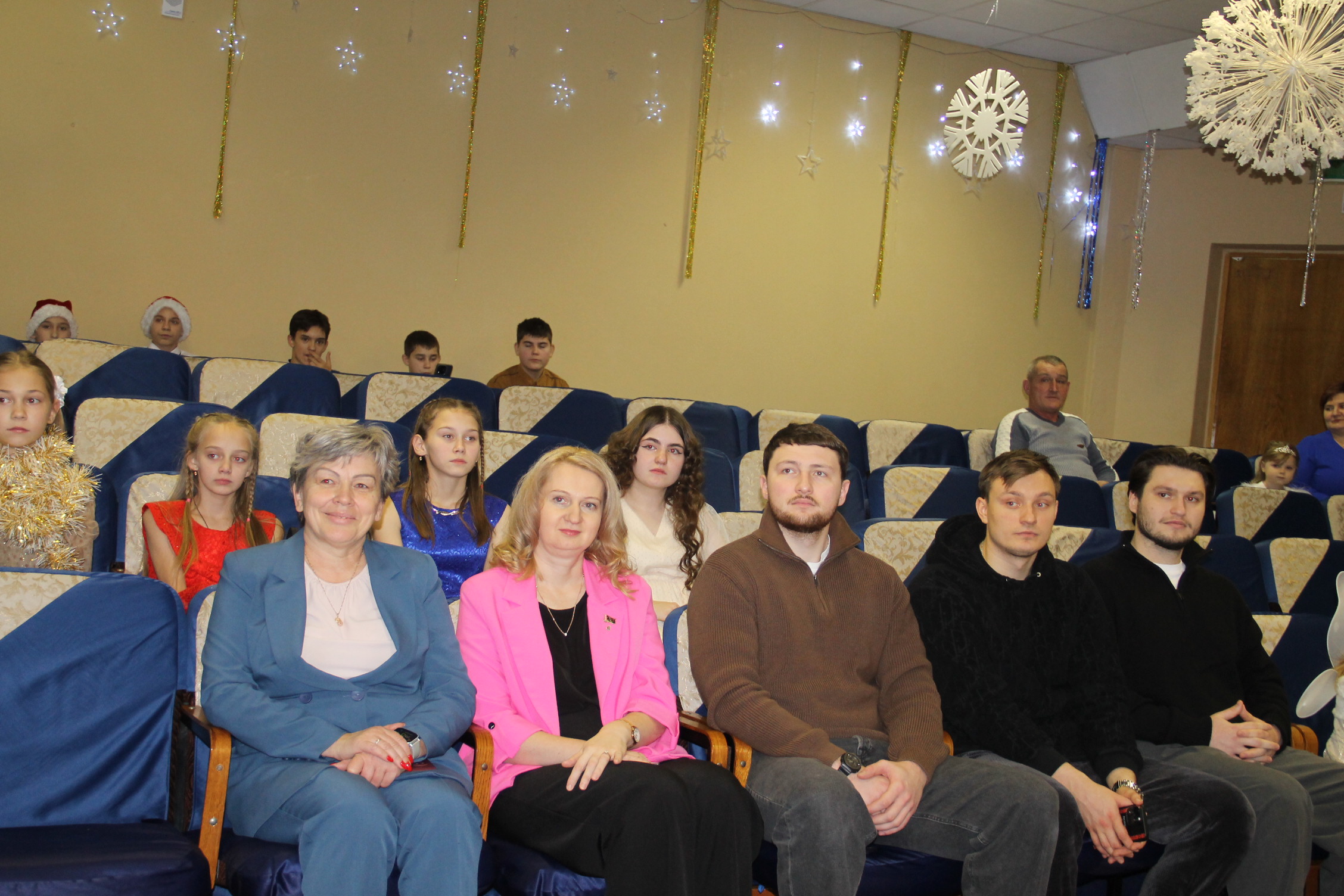 Навагодняя дабрачынная акцыя “Нашы дзеці” актыўна праходзіць на Петрыкаўшчыне