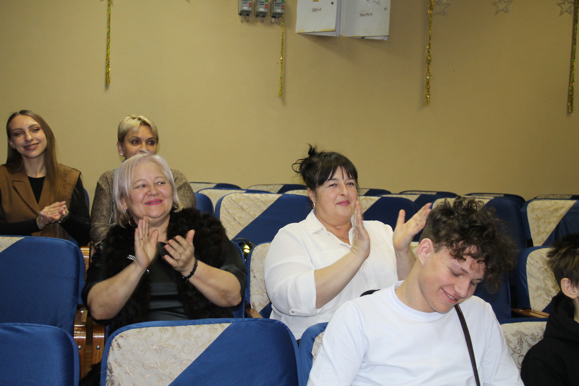 Навагодняя дабрачынная акцыя “Нашы дзеці” актыўна праходзіць на Петрыкаўшчыне