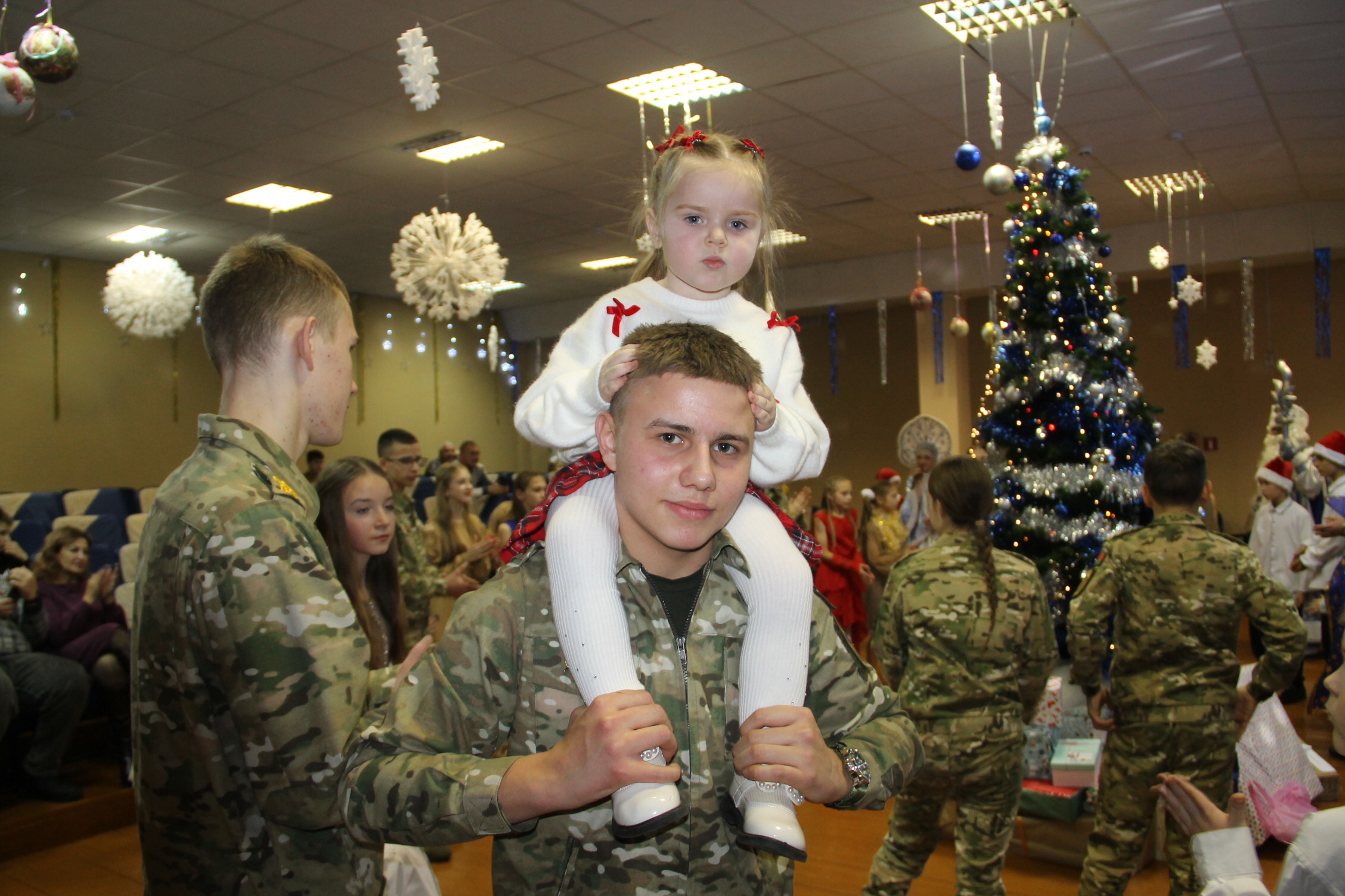 Навагодняя дабрачынная акцыя “Нашы дзеці” актыўна праходзіць на Петрыкаўшчыне