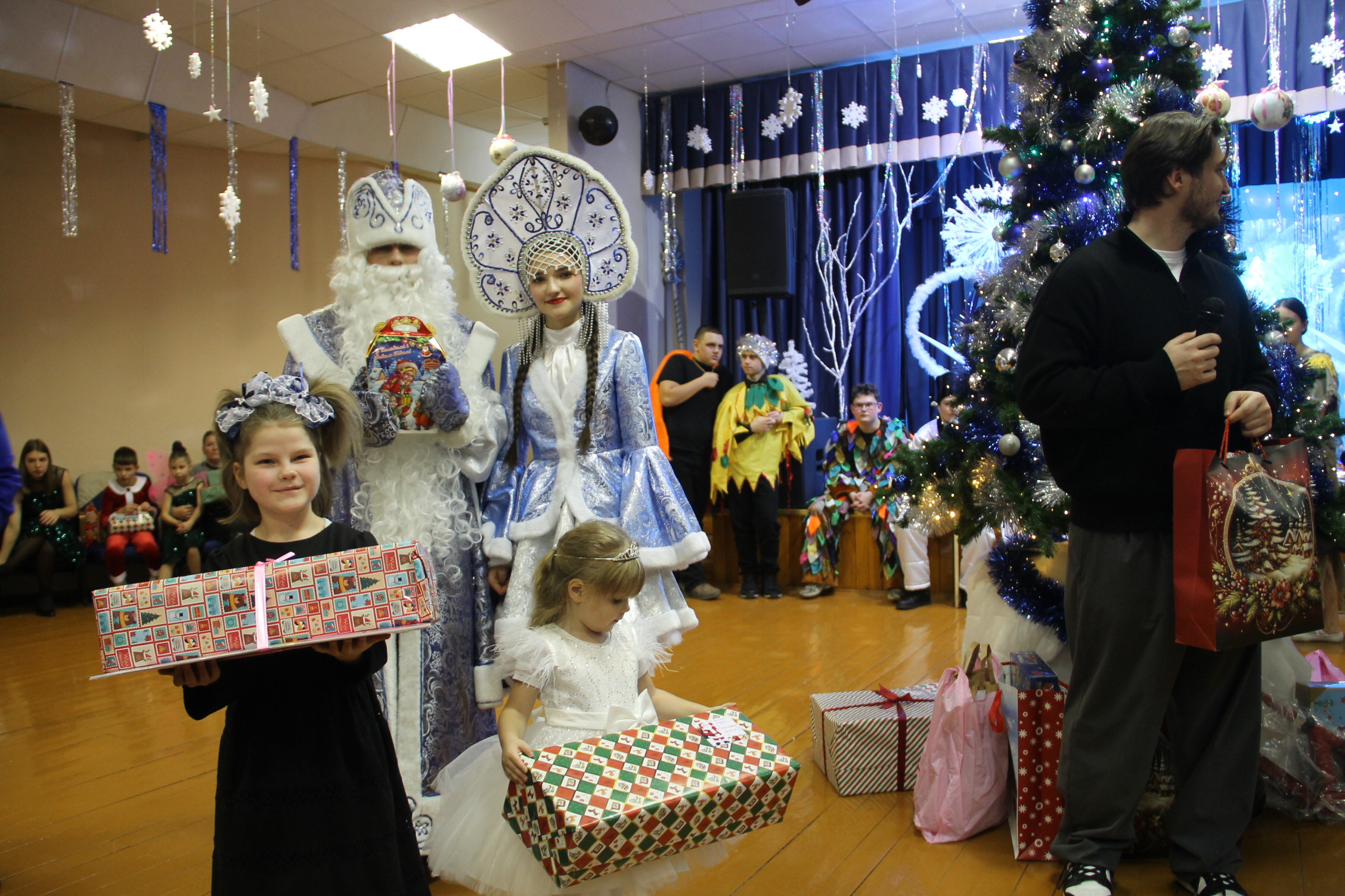 Навагодняя дабрачынная акцыя “Нашы дзеці” актыўна праходзіць на Петрыкаўшчыне