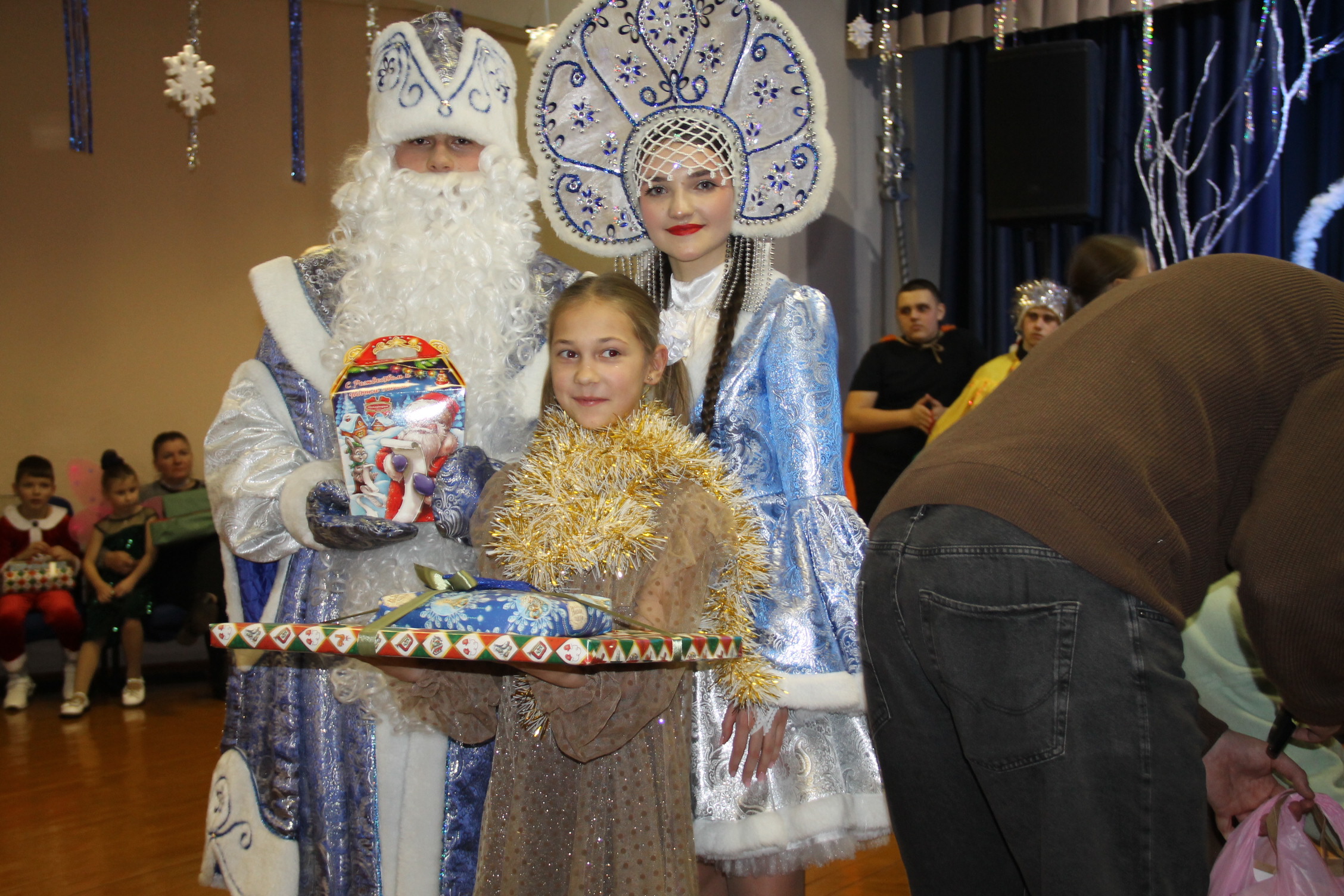 Навагодняя дабрачынная акцыя “Нашы дзеці” актыўна праходзіць на Петрыкаўшчыне