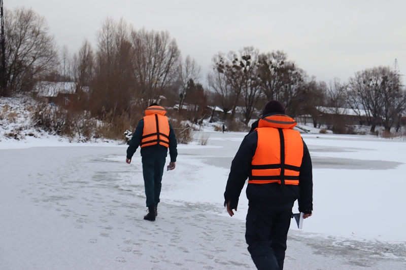 Рыбалка без приключений: правила безопасности на льду