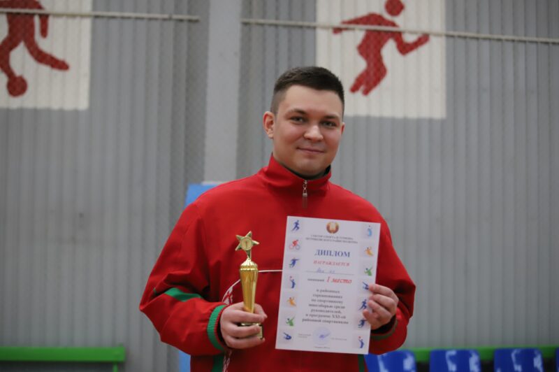 ФОТАФАКТ: У спартыўнай зале ДЮСШ прайшлі раённыя спаборніцтвы