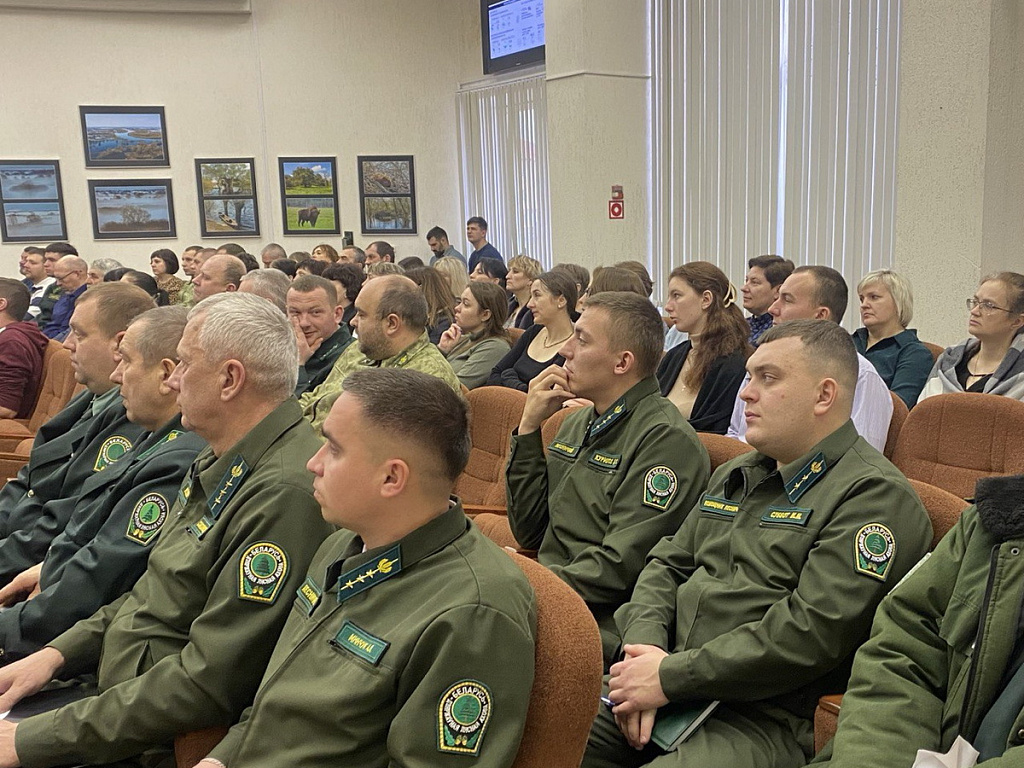 Делегат VII ВНС провел рабочую встречу в "Национальном парке Припятский" и ОАО "Агро-Лясковичи"