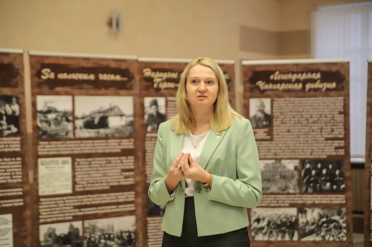 У Петрыкаве адкрылася перасоўная абласная выстава “У адзінстве народа – сіла краіны”