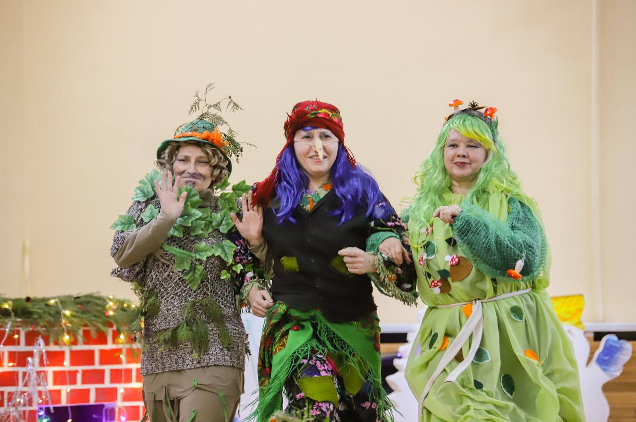 Урачыстасць напярэдадні Новага года ў Петрыкаўскай школе-інтэрнаце