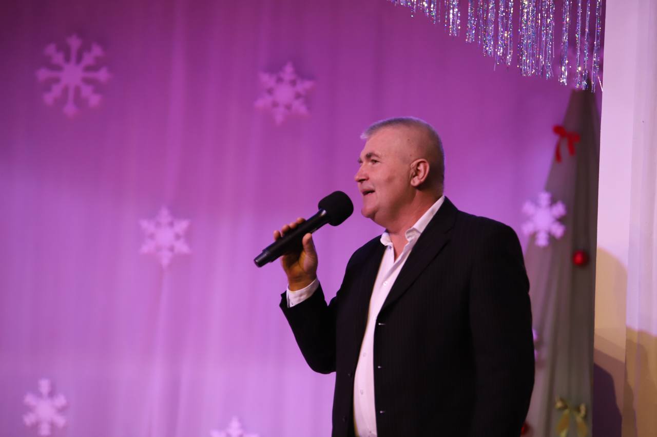 Фотафакт: "Навіны Снягуркі": Навагодняе чараўніцтва ў раённым Доме культуры!