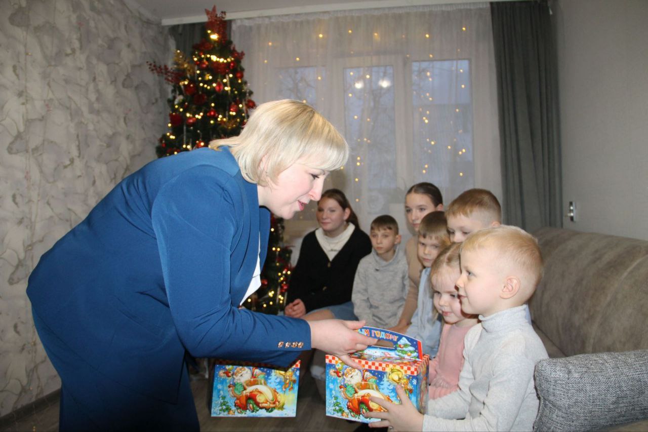 "Нашы дзеці": Цёплыя сустрэчы і шчырыя падарункі