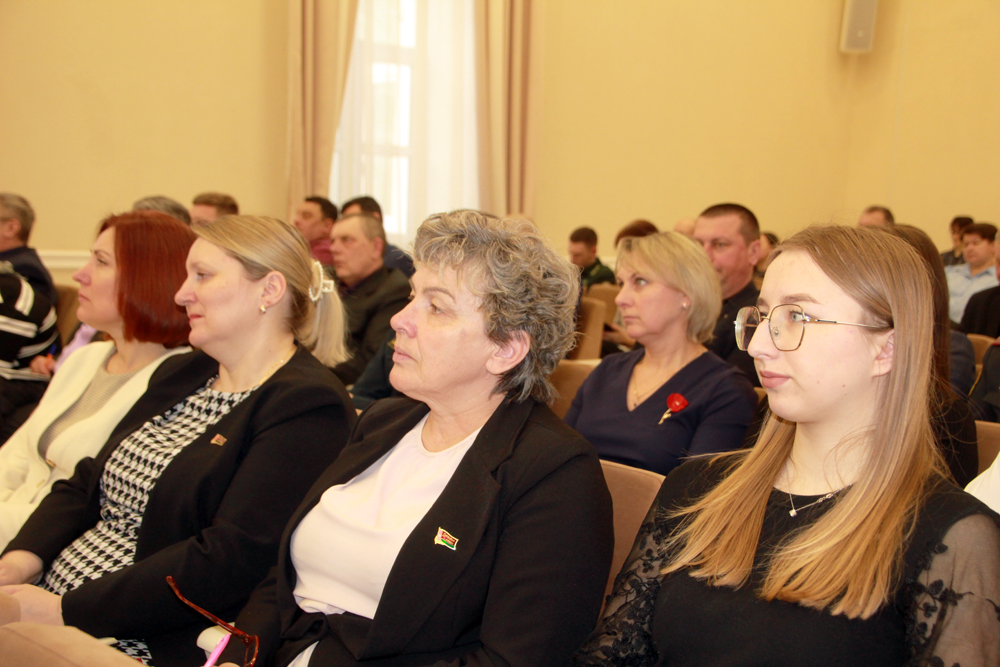 Выклікі часу: лічбавая пісьменнасць і прафілактыка экстрэмісцкіх праяўленняў