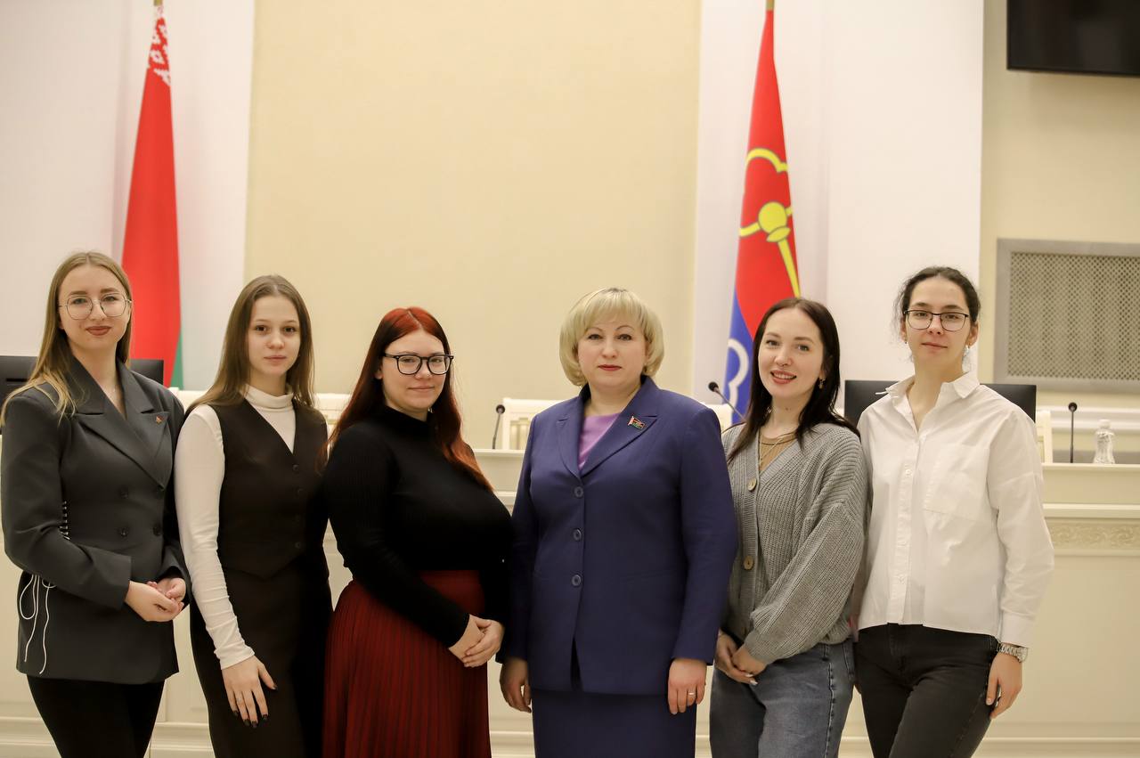 Дыялог з будучыняй: моладзь Петрыкаўшчыны абмяркоўвае стратэгію развіцця краіны