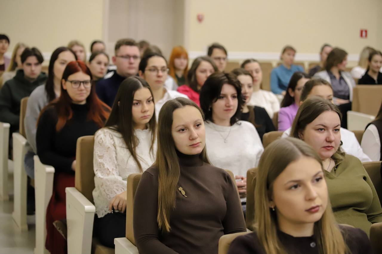 Дыялог з будучыняй: моладзь Петрыкаўшчыны абмяркоўвае стратэгію развіцця краіны