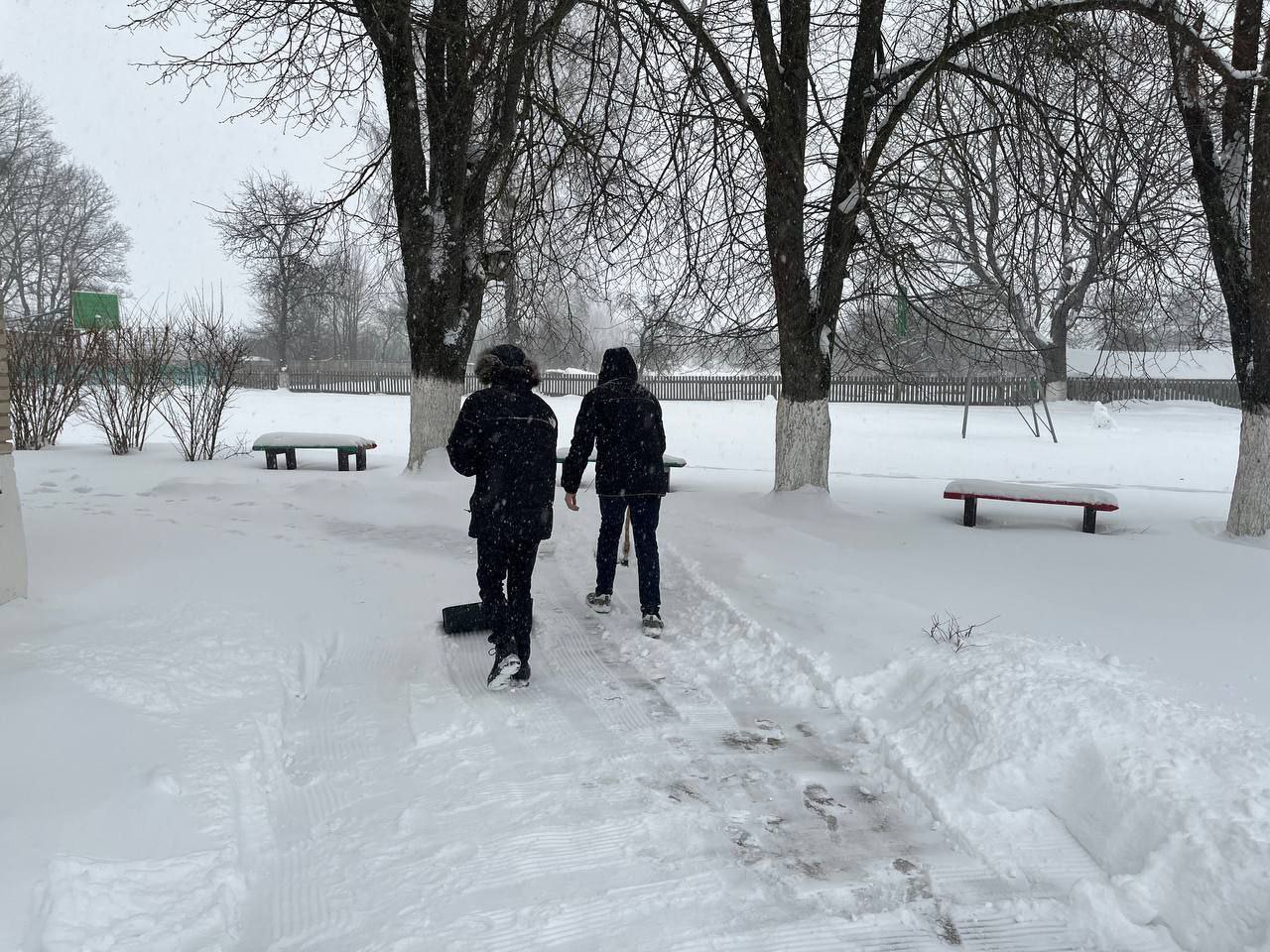 Обильный снегопад - не помеха, если действовать сообща!