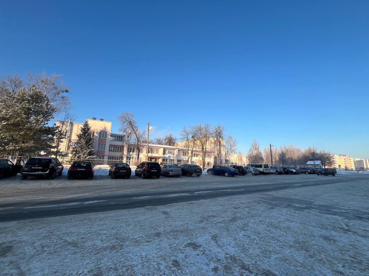 Фотафакт: Уборка снегу ідзе поўным ходам!