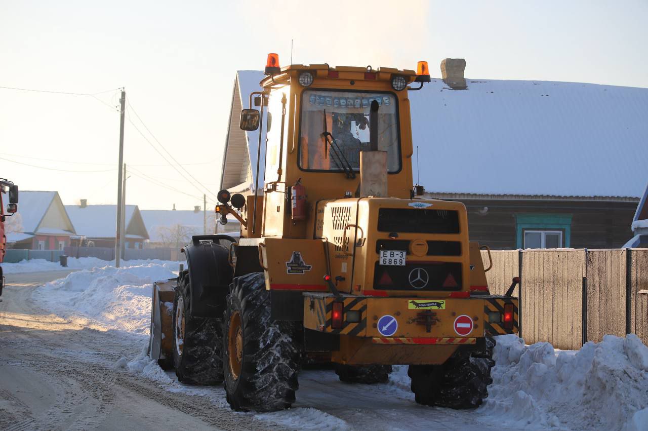 Фотафакт: Уборка снегу ідзе поўным ходам!