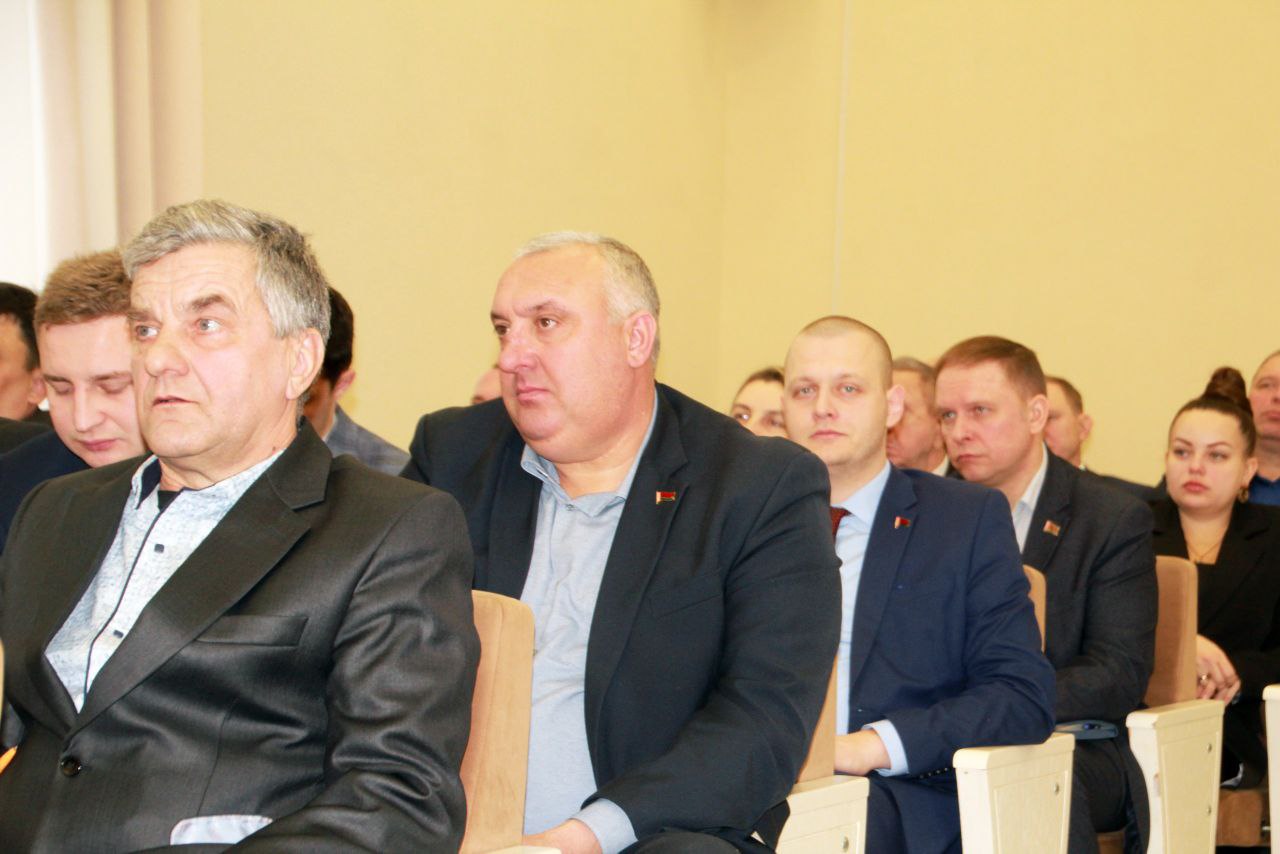 Выніковае пасяджэнне выканкама