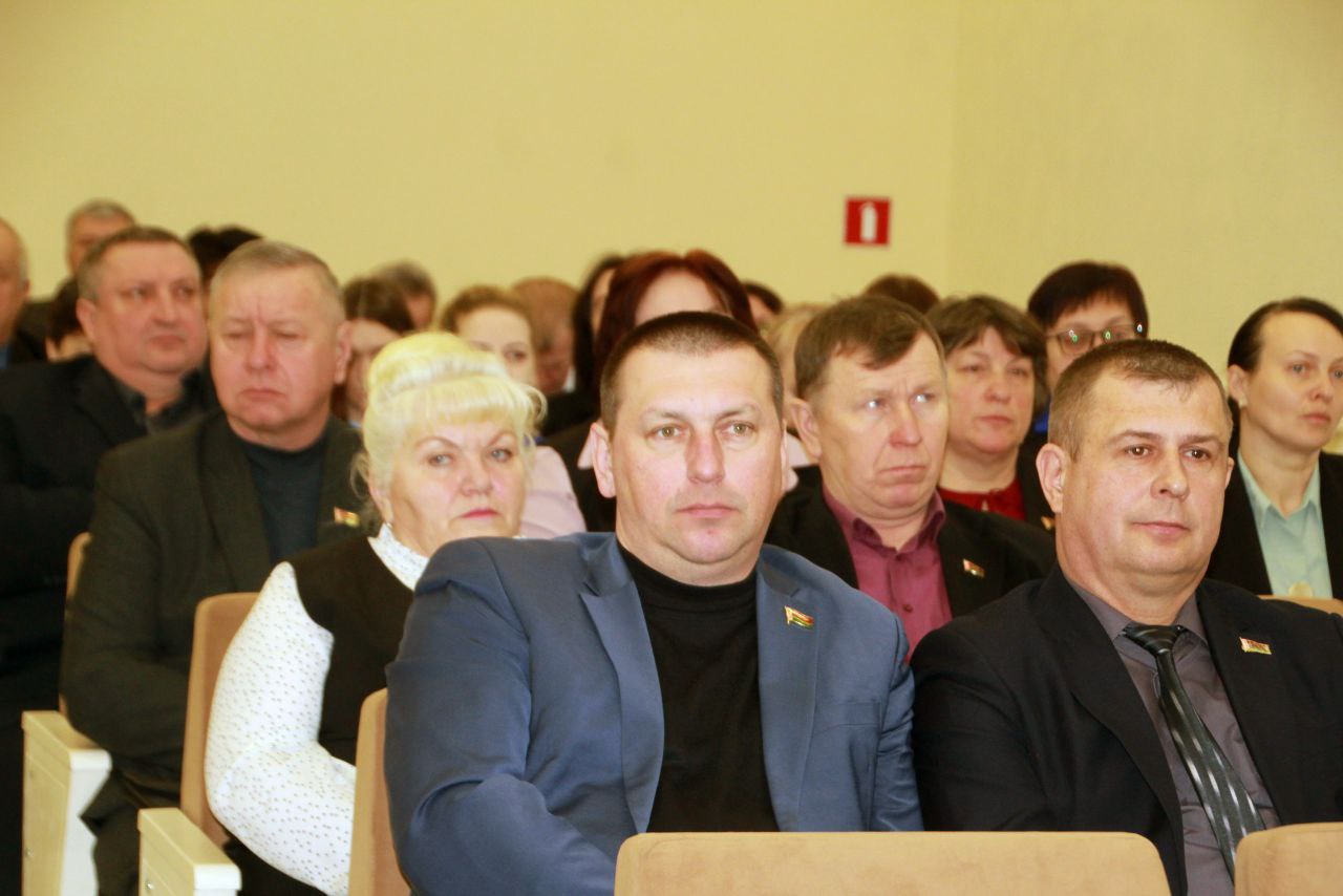 Выніковае пасяджэнне выканкама